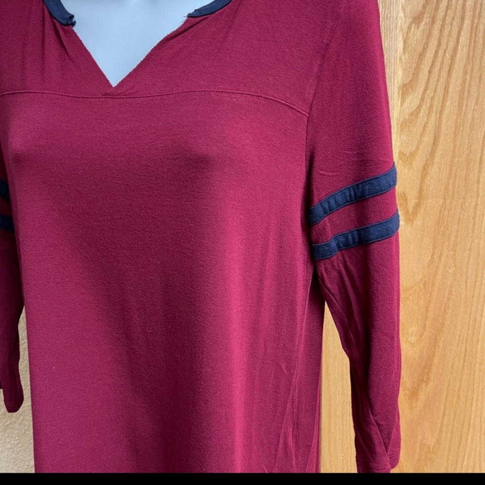 Maurices Dark Pink and Navy Baseball Style Top - Picture 3 of 4